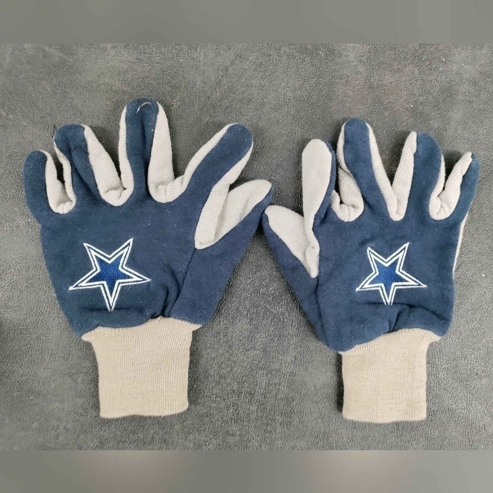 Cowboy gloves